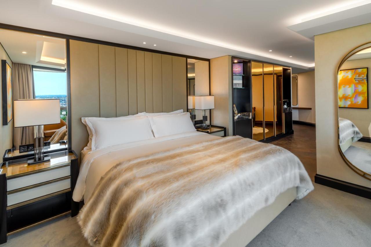 Hotel Five Lifestyle 5*